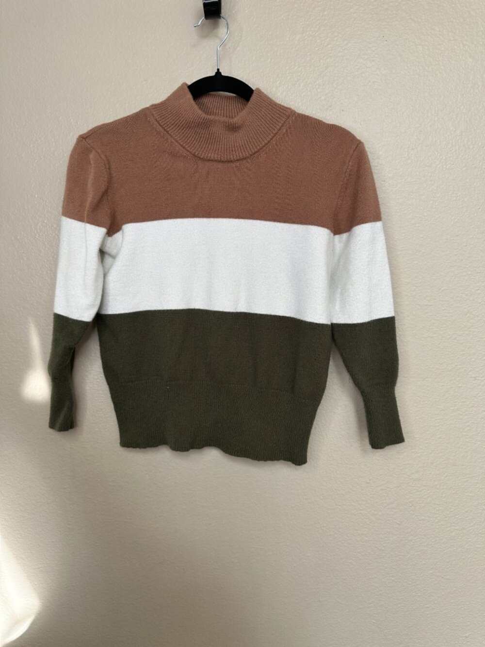 Colorblock Turtleneck Sweater Poof Apparel Small Rayon Blend Brown/White/Green